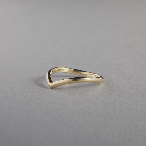 v ring